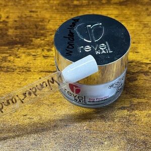 Revel Nail Dip Powder in Wonderland